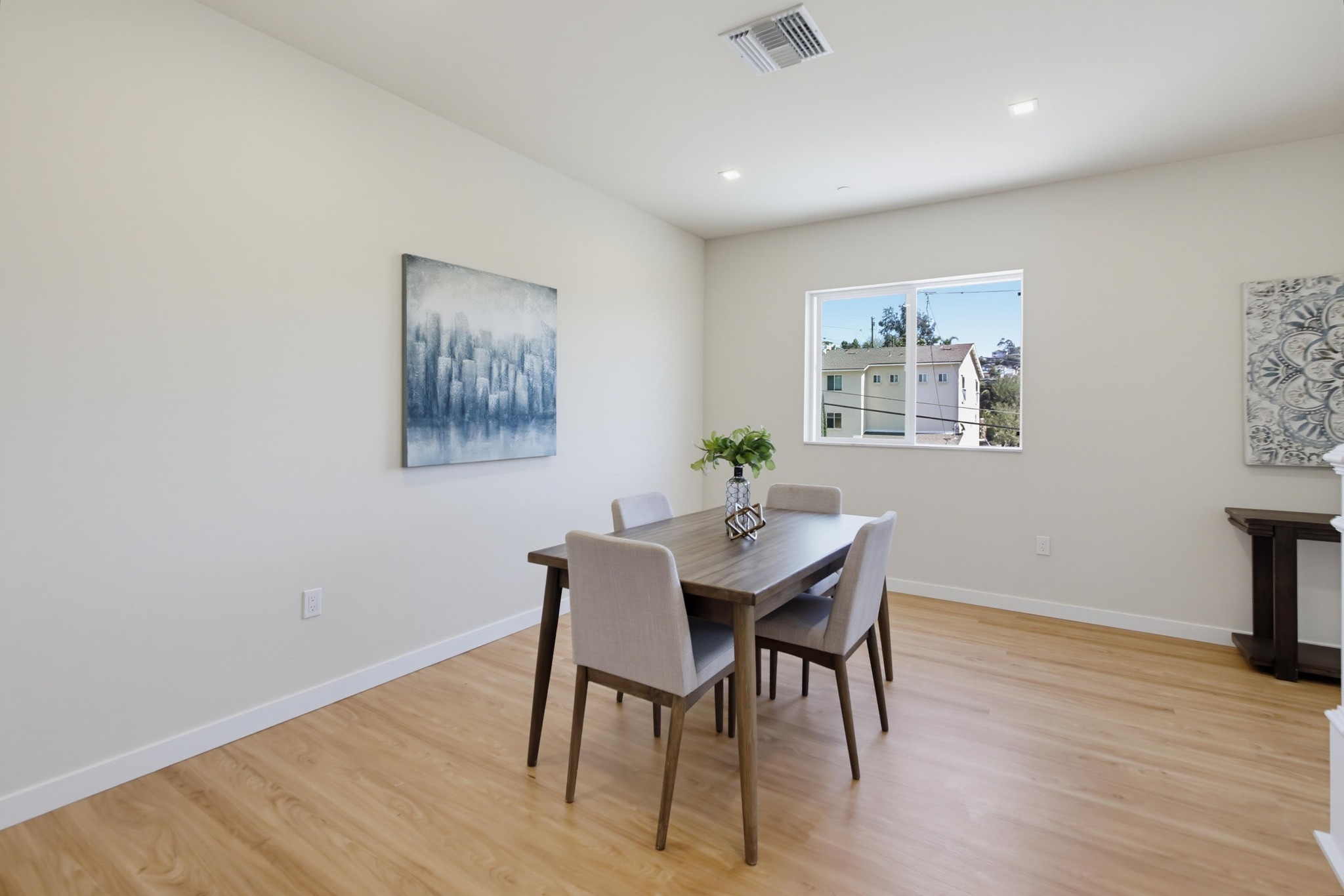 Virtual tour photo 22 of 70 for 1302 La Presa Ave