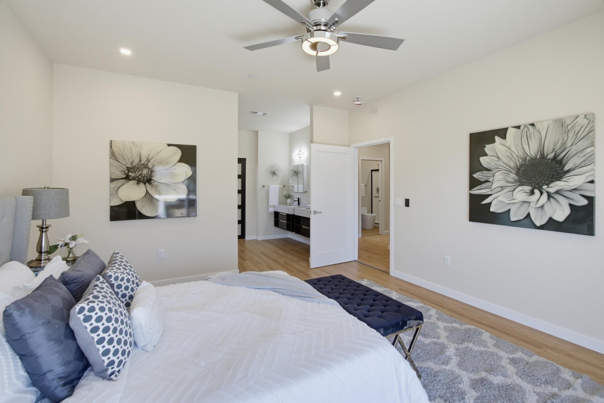 Virtual tour photo 33 of 70 for 1302 La Presa Ave