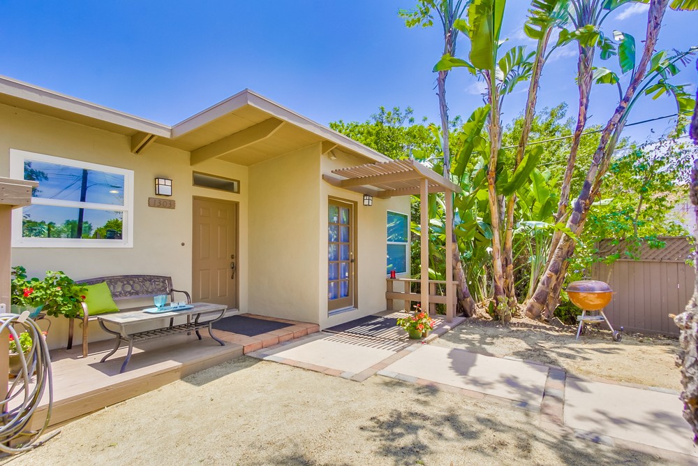 Virtual tour photo 7 of 52 for 1303 Brunner St