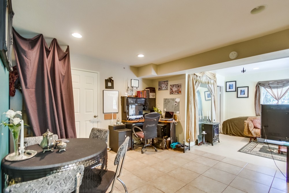 Virtual tour photo 18 of 52 for 1303 Brunner St