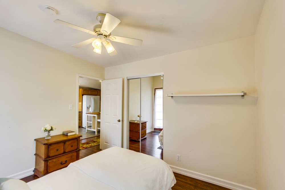 Virtual tour photo 31 of 52 for 1303 Brunner St