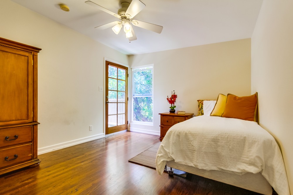Virtual tour photo 38 of 52 for 1303 Brunner St