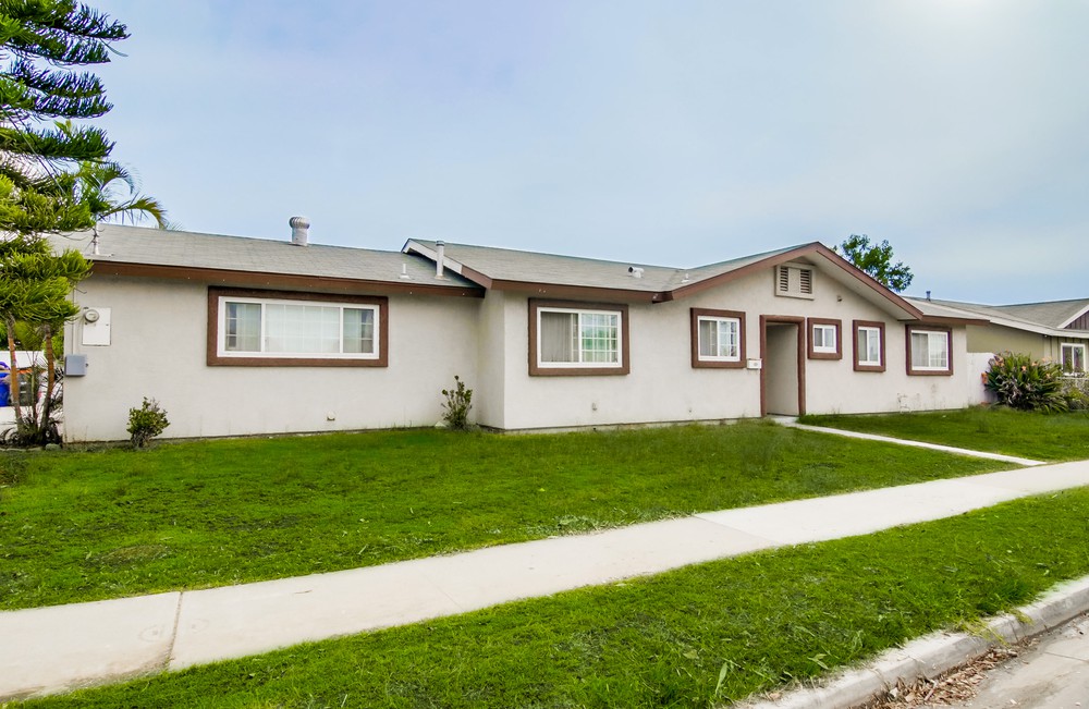 Virtual tour photo 4 of 43 for 1303 Thermal Ave