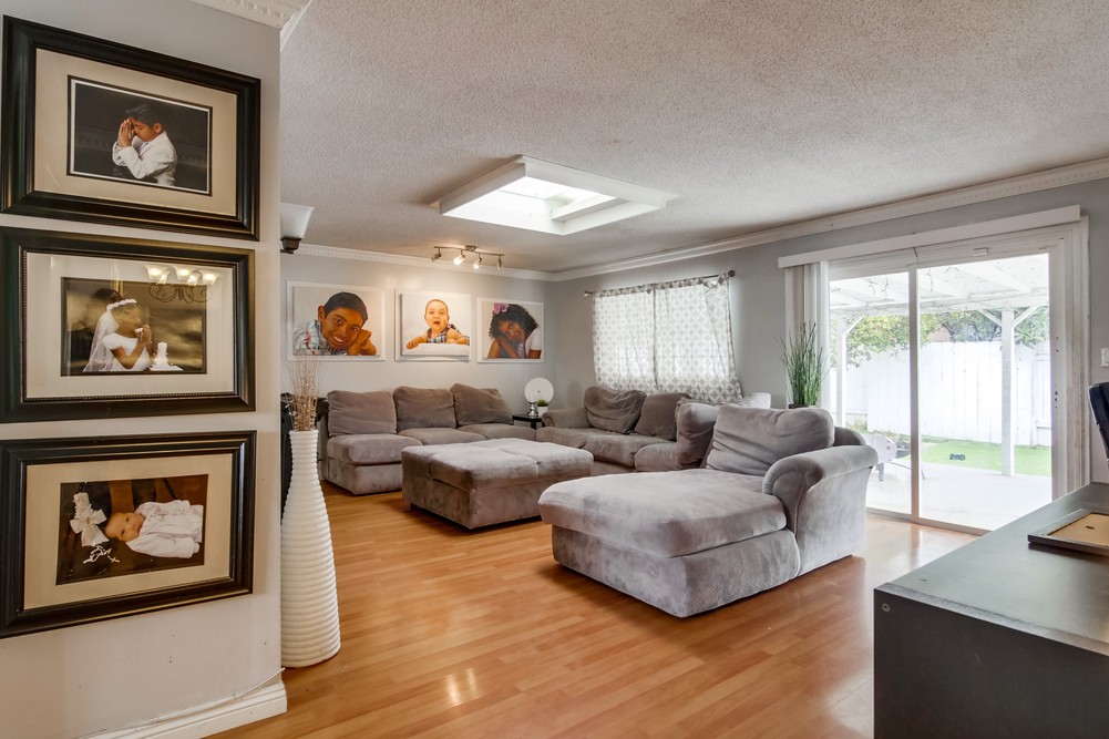 Virtual tour photo 6 of 43 for 1303 Thermal Ave