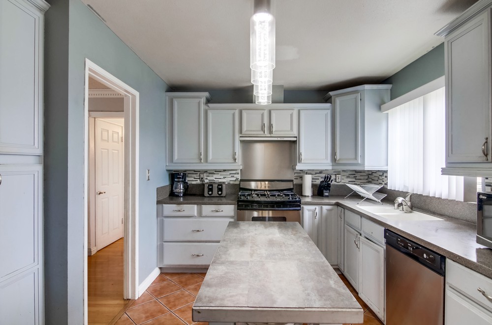 Virtual tour photo 15 of 43 for 1303 Thermal Ave