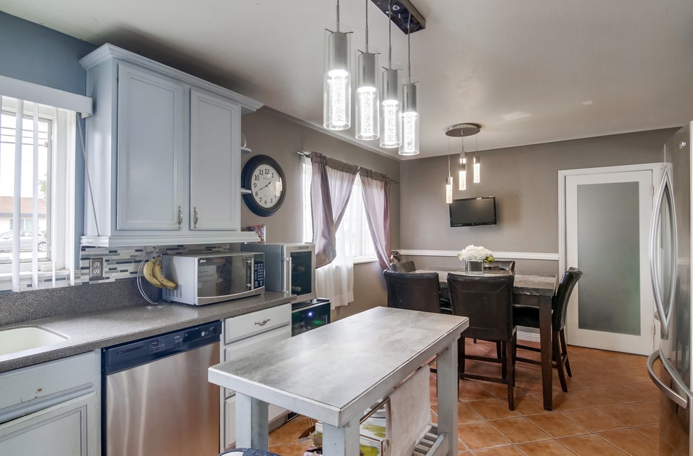 Virtual tour photo 19 of 43 for 1303 Thermal Ave
