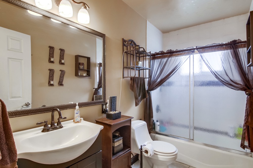 Virtual tour photo 33 of 43 for 1303 Thermal Ave