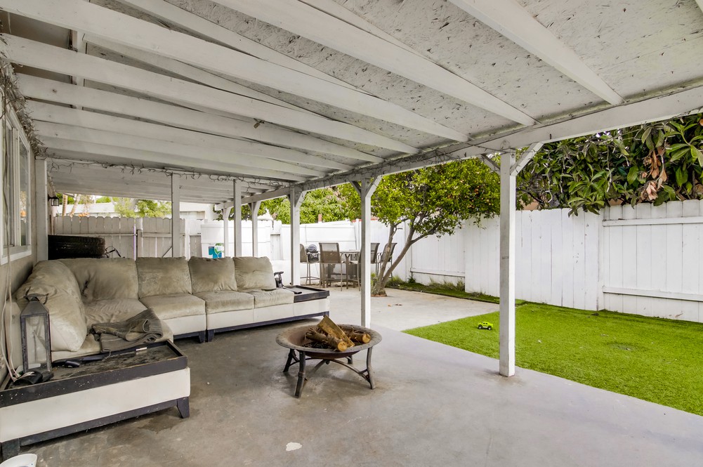 Virtual tour photo 40 of 43 for 1303 Thermal Ave