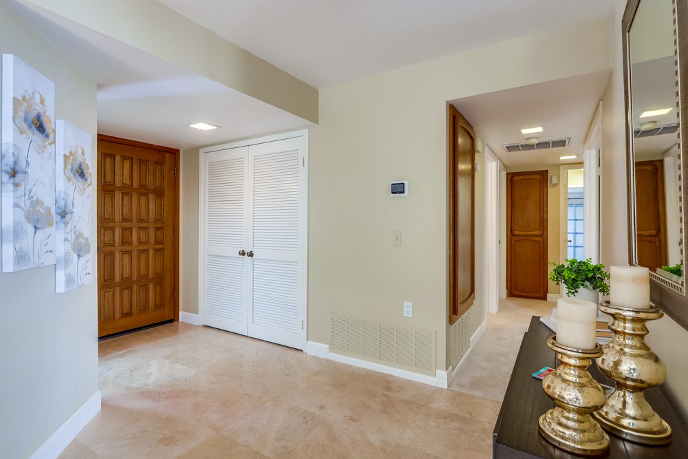 Virtual tour photo 16 of 33 for 13039 Caminito Vilos