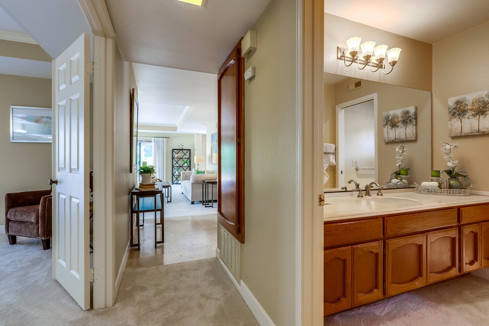 Virtual tour photo 17 of 33 for 13039 Caminito Vilos