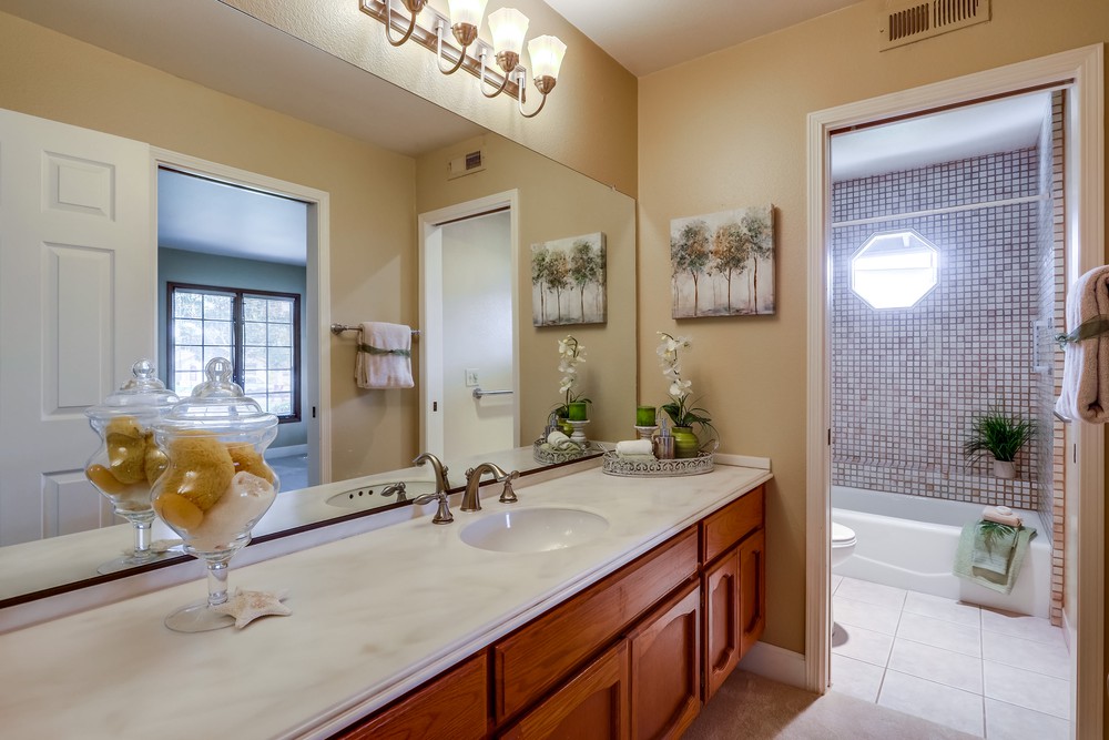 Virtual tour photo 25 of 33 for 13039 Caminito Vilos