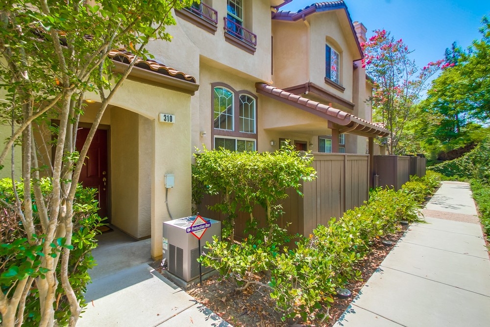 Virtual tour photo 1 of 42 for 13048 Wateridge Cir