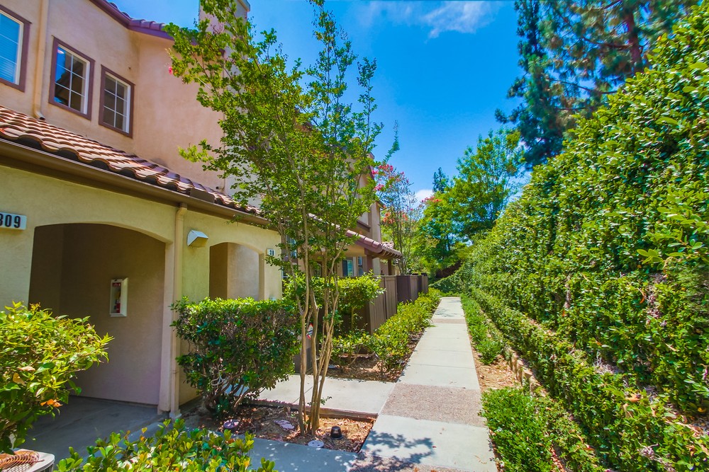 Virtual tour photo 3 of 42 for 13048 Wateridge Cir