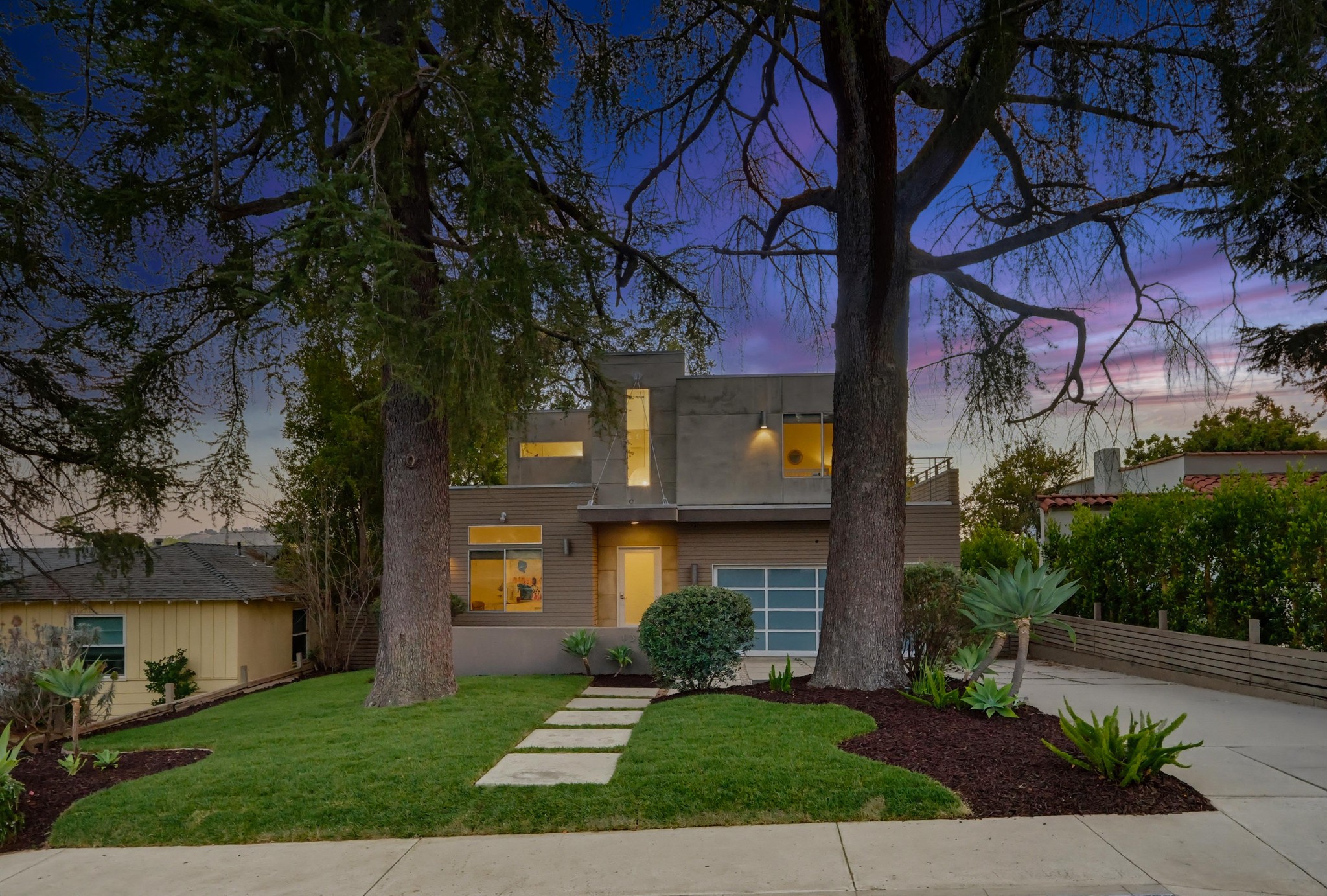 Virtual tour photo 1 of 102 for 1306 Salisbury Rd