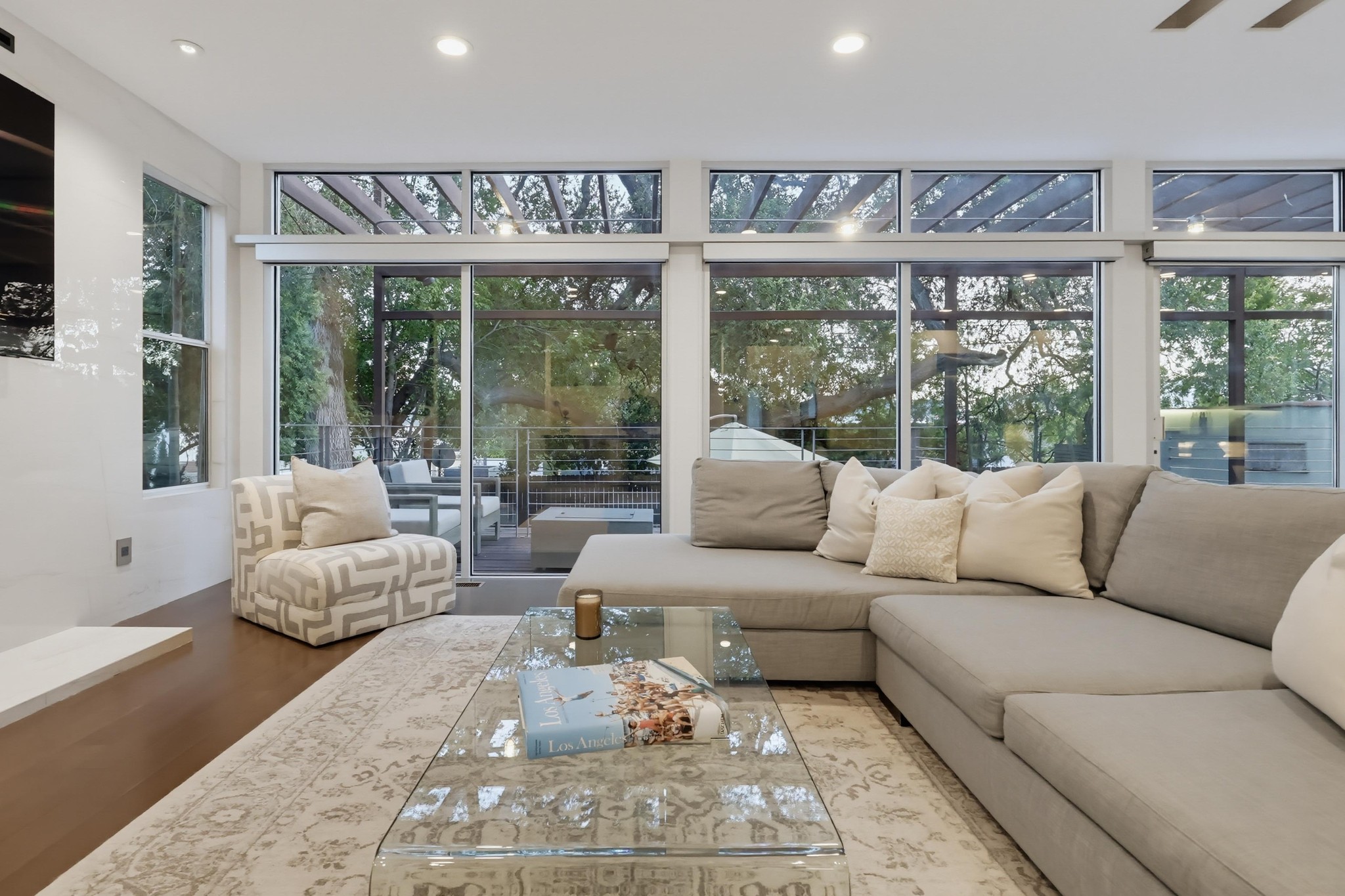 Virtual tour photo 17 of 102 for 1306 Salisbury Rd