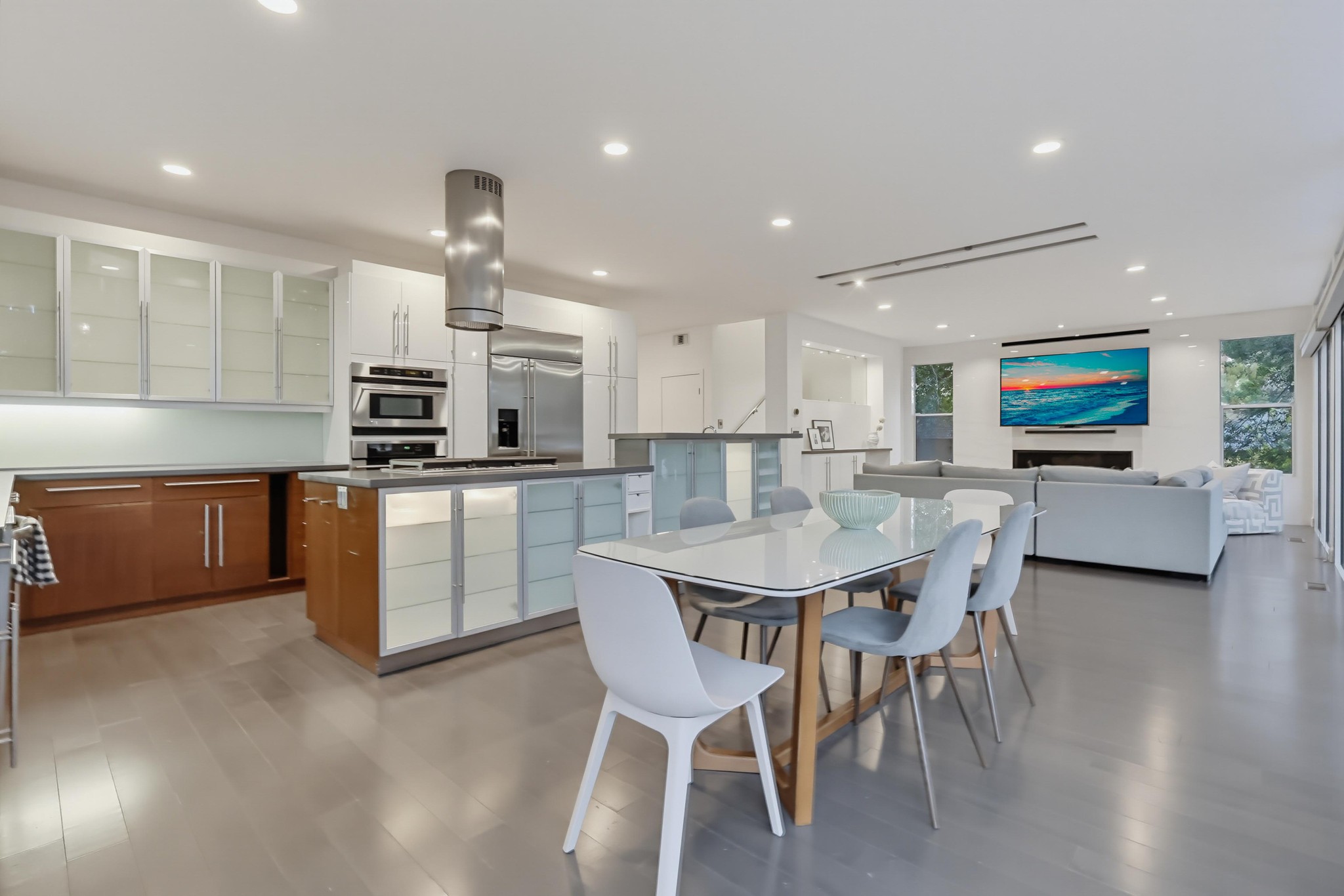 Virtual tour photo 25 of 102 for 1306 Salisbury Rd