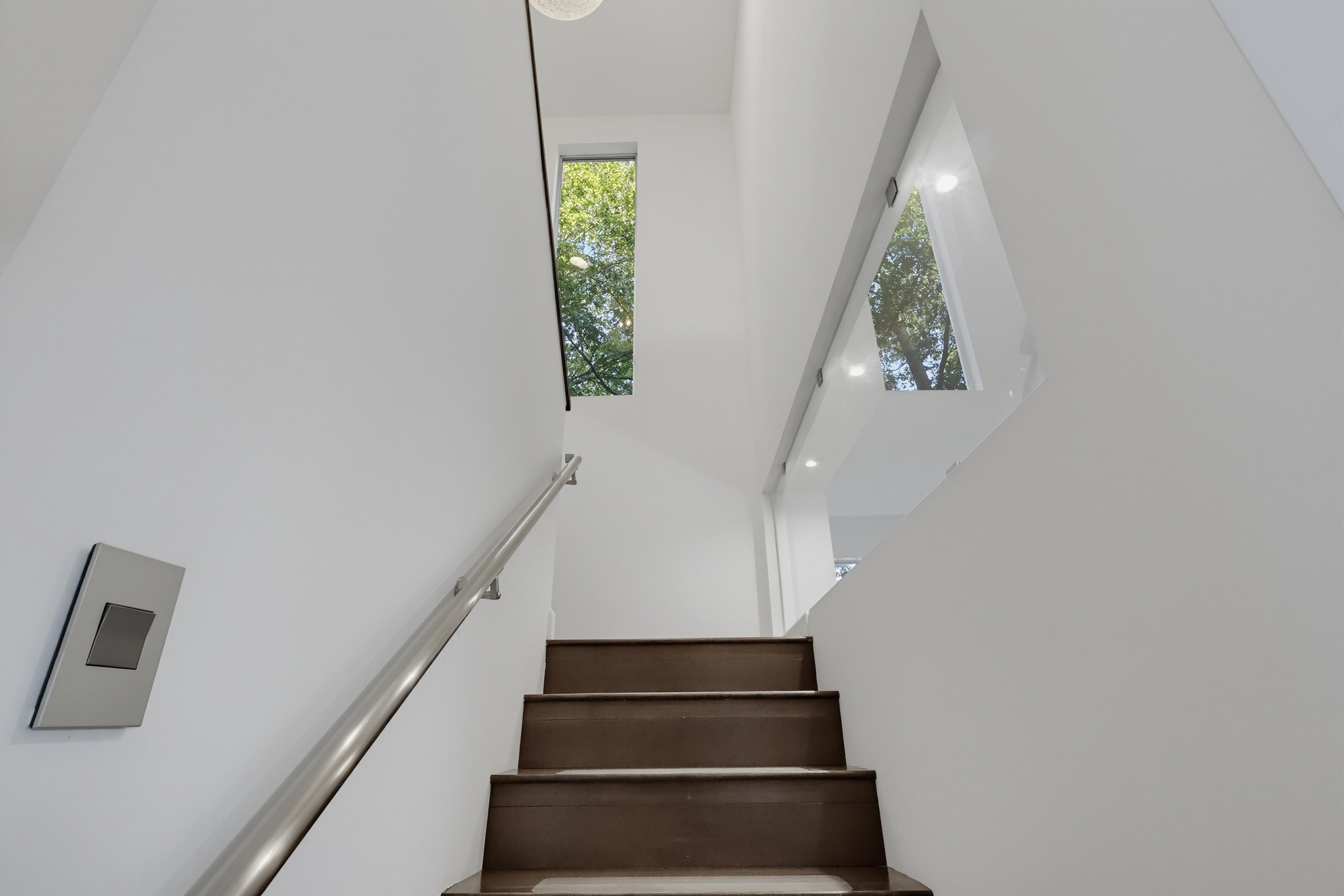 Virtual tour photo 31 of 102 for 1306 Salisbury Rd