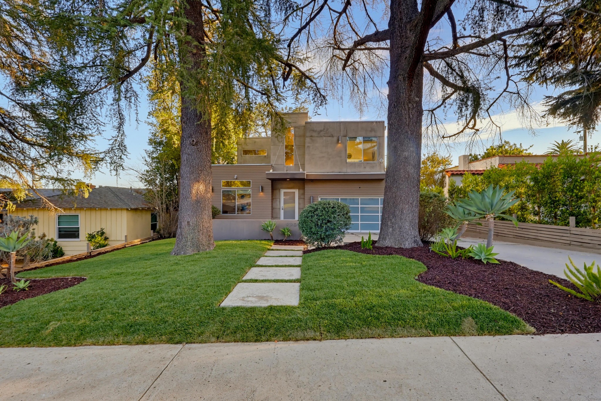 Virtual tour photo 90 of 102 for 1306 Salisbury Rd