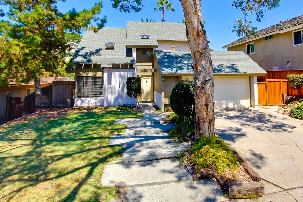 Virtual tour photo 1 of 37 for 13068 Trail Dust Ave.