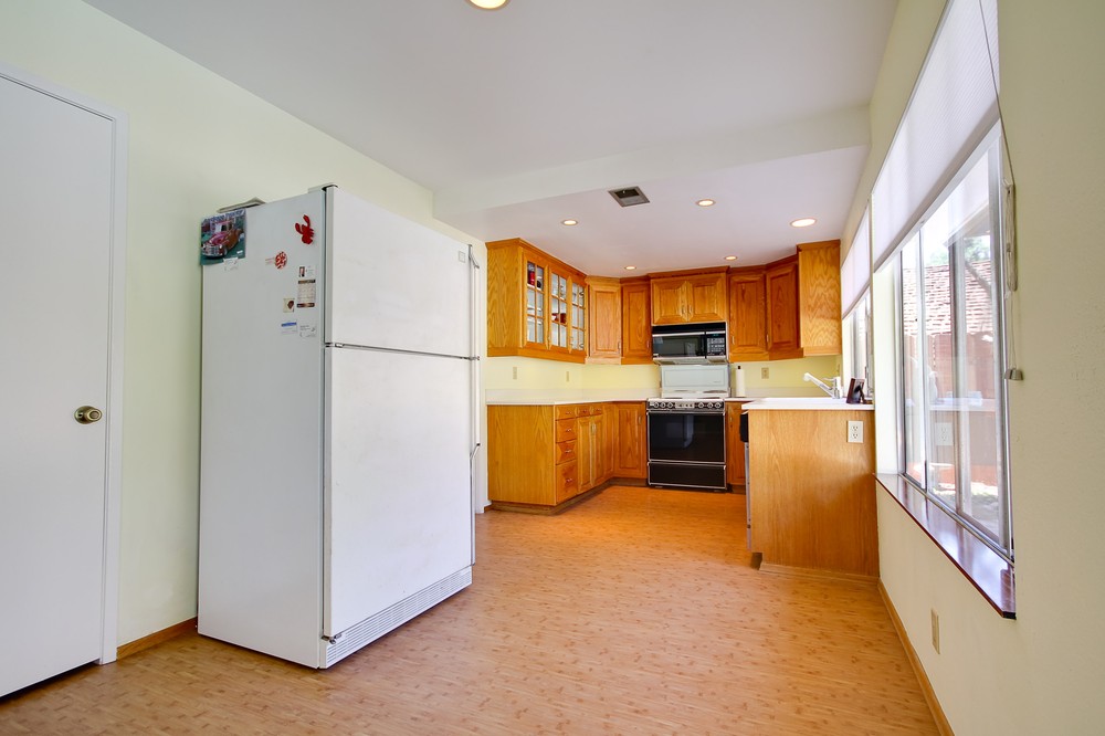 Virtual tour photo 13 of 37 for 13068 Trail Dust Ave.