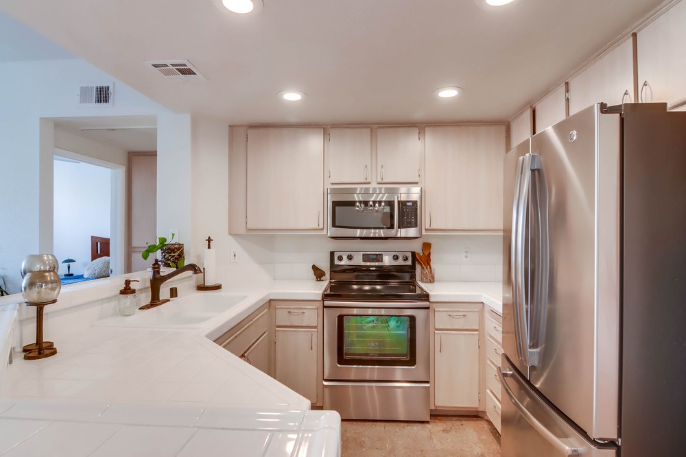 Virtual tour photo 24 of 44 for 640 Camino De La Reina Unit 1307