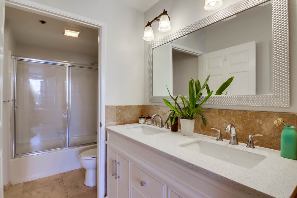 Virtual tour photo 34 of 44 for 640 Camino De La Reina Unit 1307