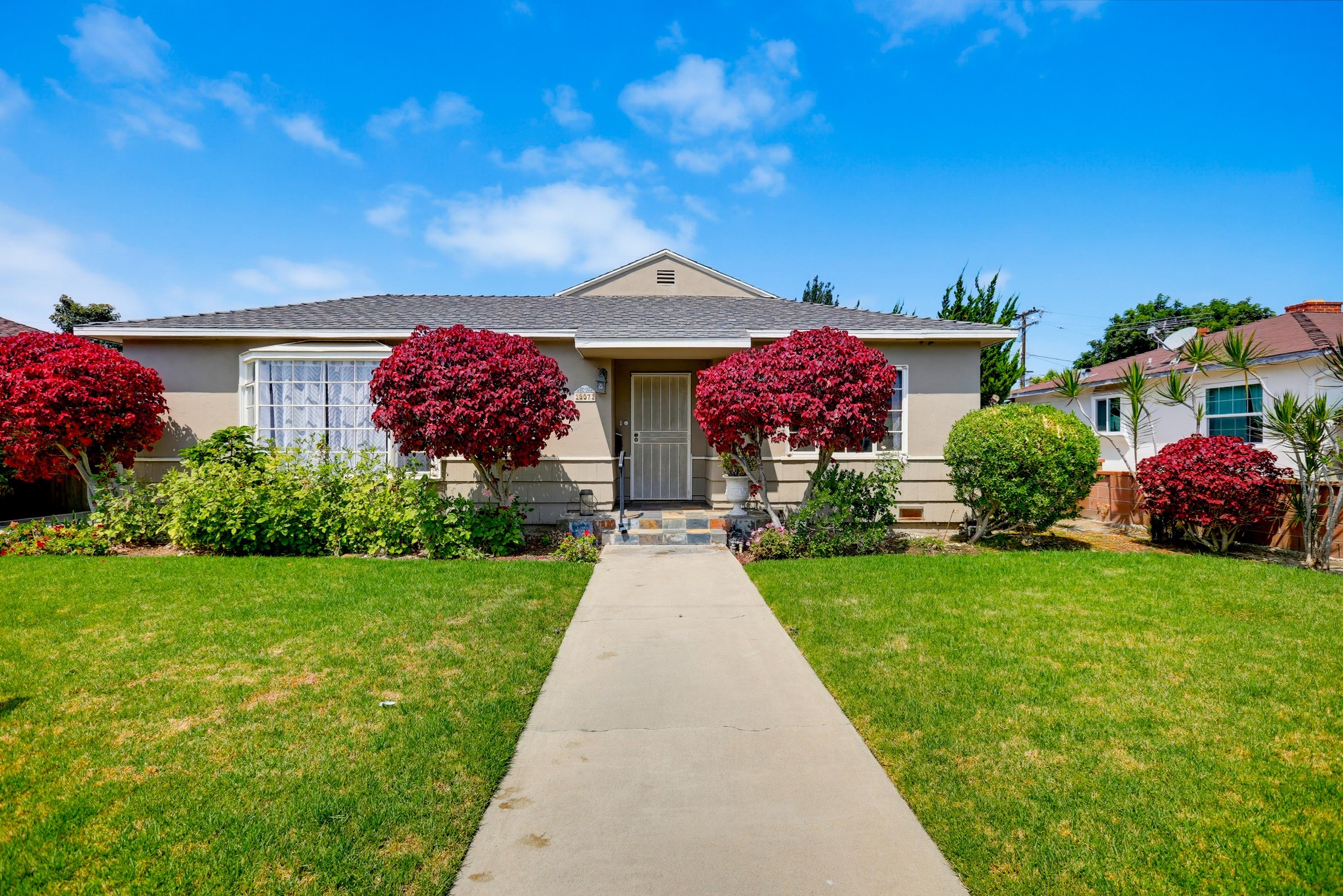 Virtual tour photo 1 of 92 for 13071 Birchwood St