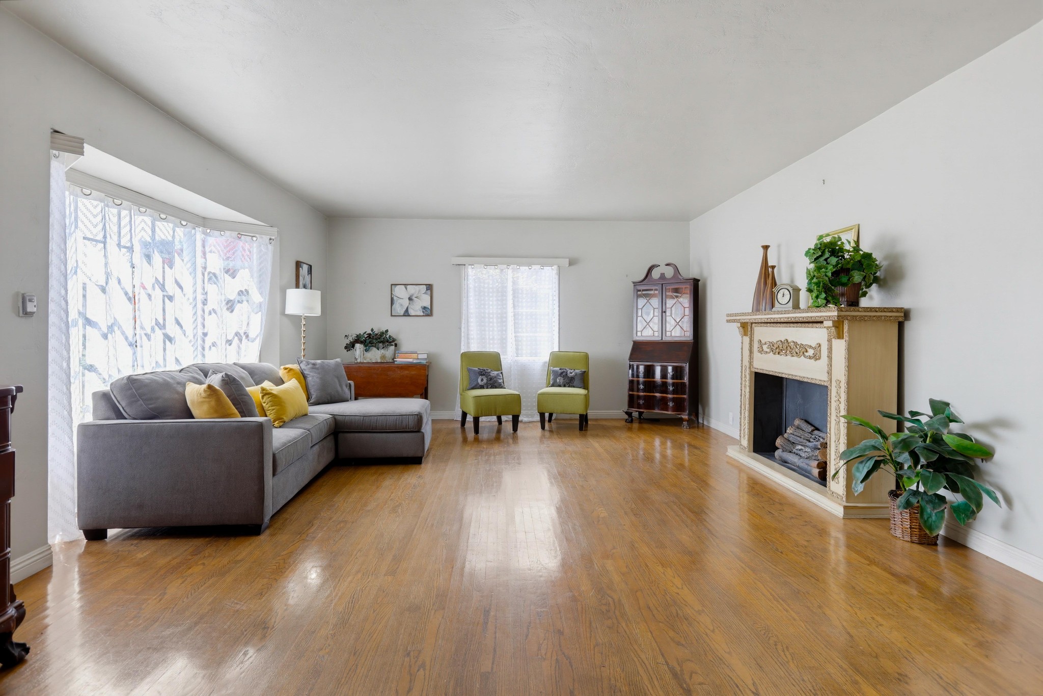 Virtual tour photo 6 of 92 for 13071 Birchwood St
