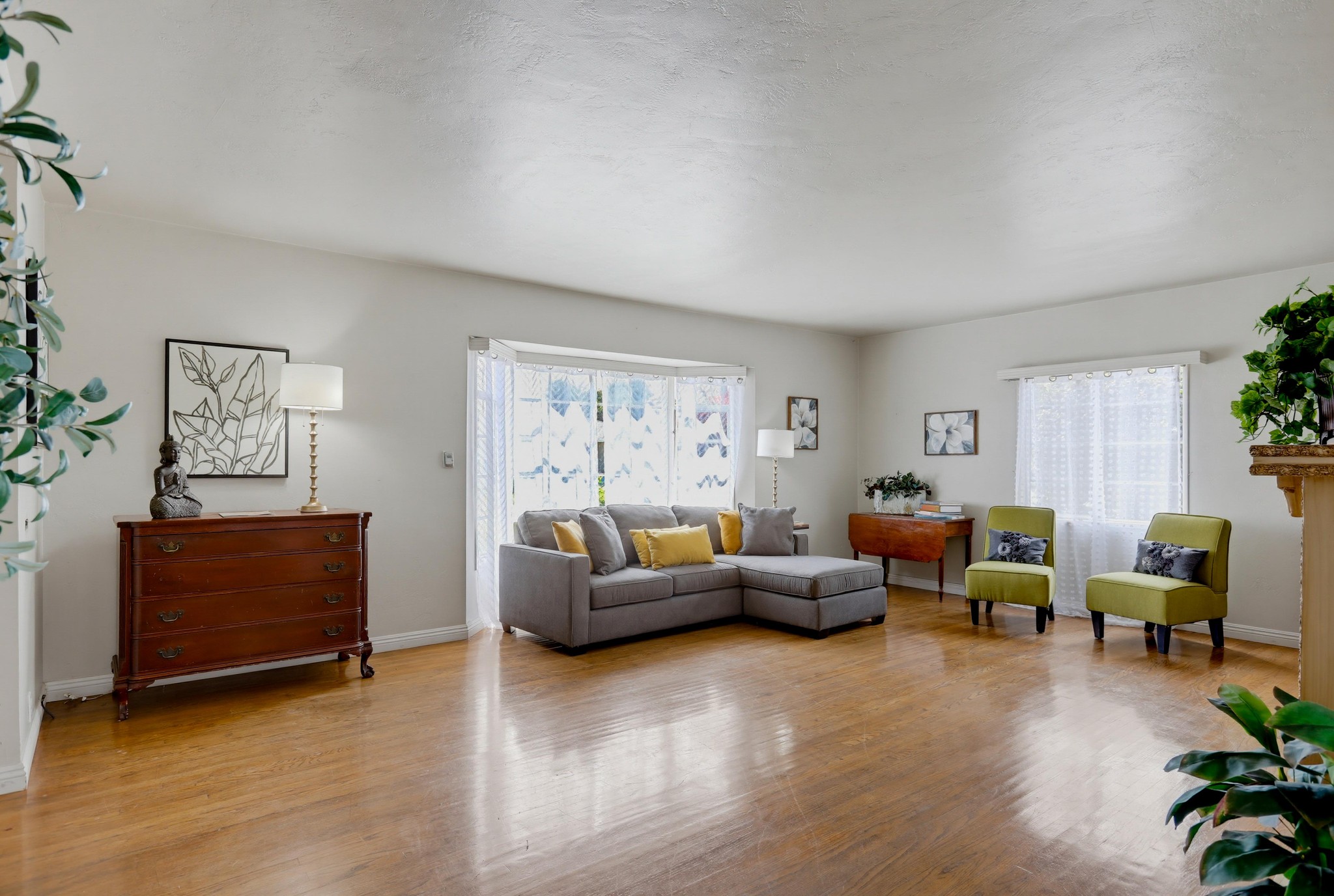 Virtual tour photo 8 of 92 for 13071 Birchwood St