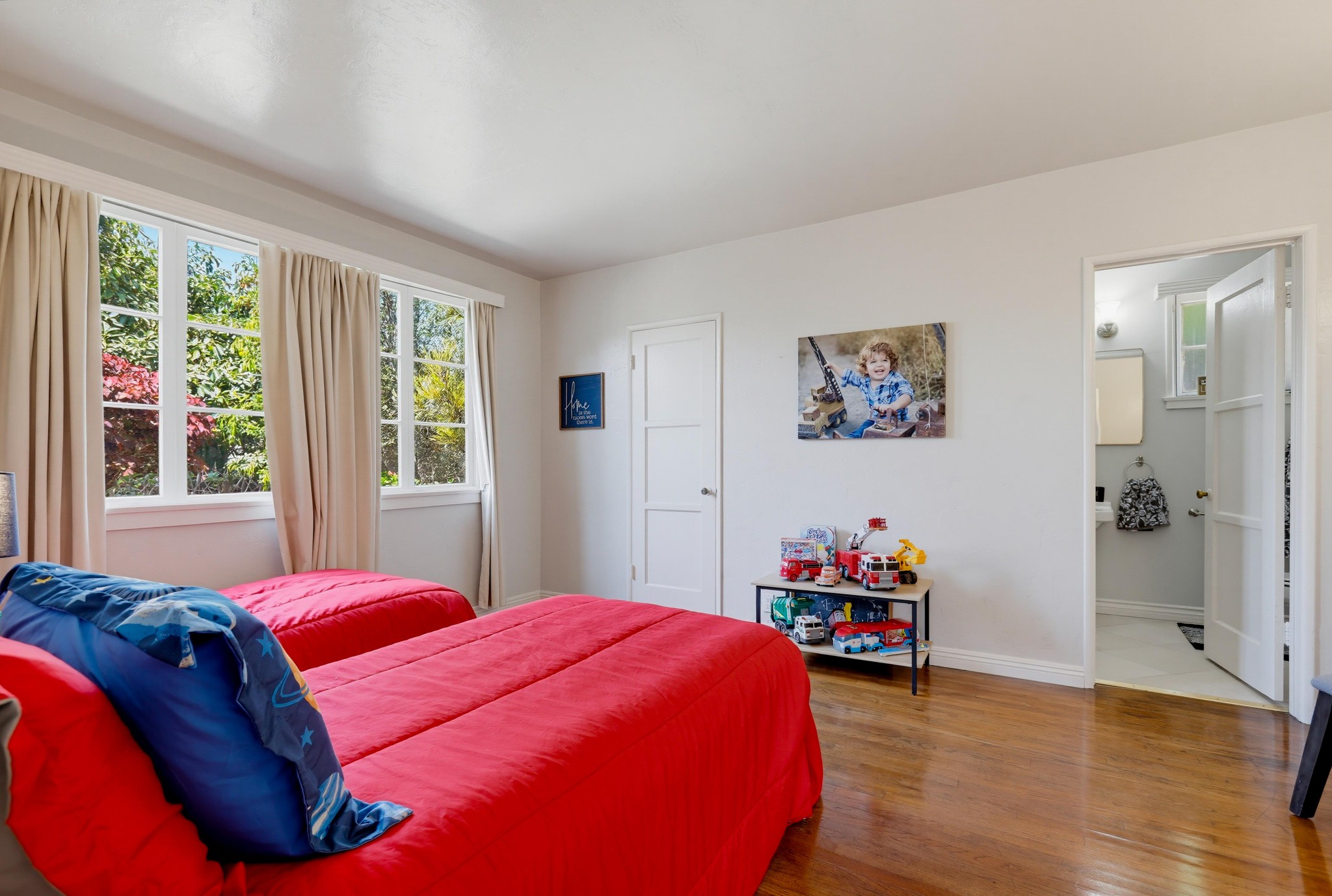 Virtual tour photo 33 of 92 for 13071 Birchwood St