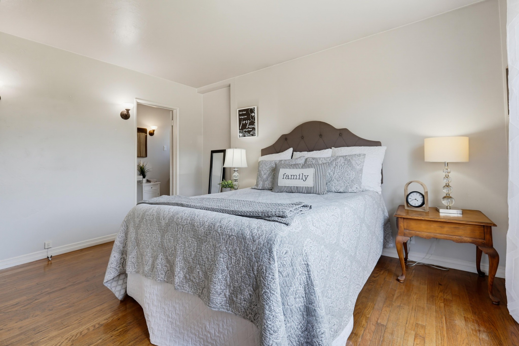 Virtual tour photo 53 of 92 for 13071 Birchwood St