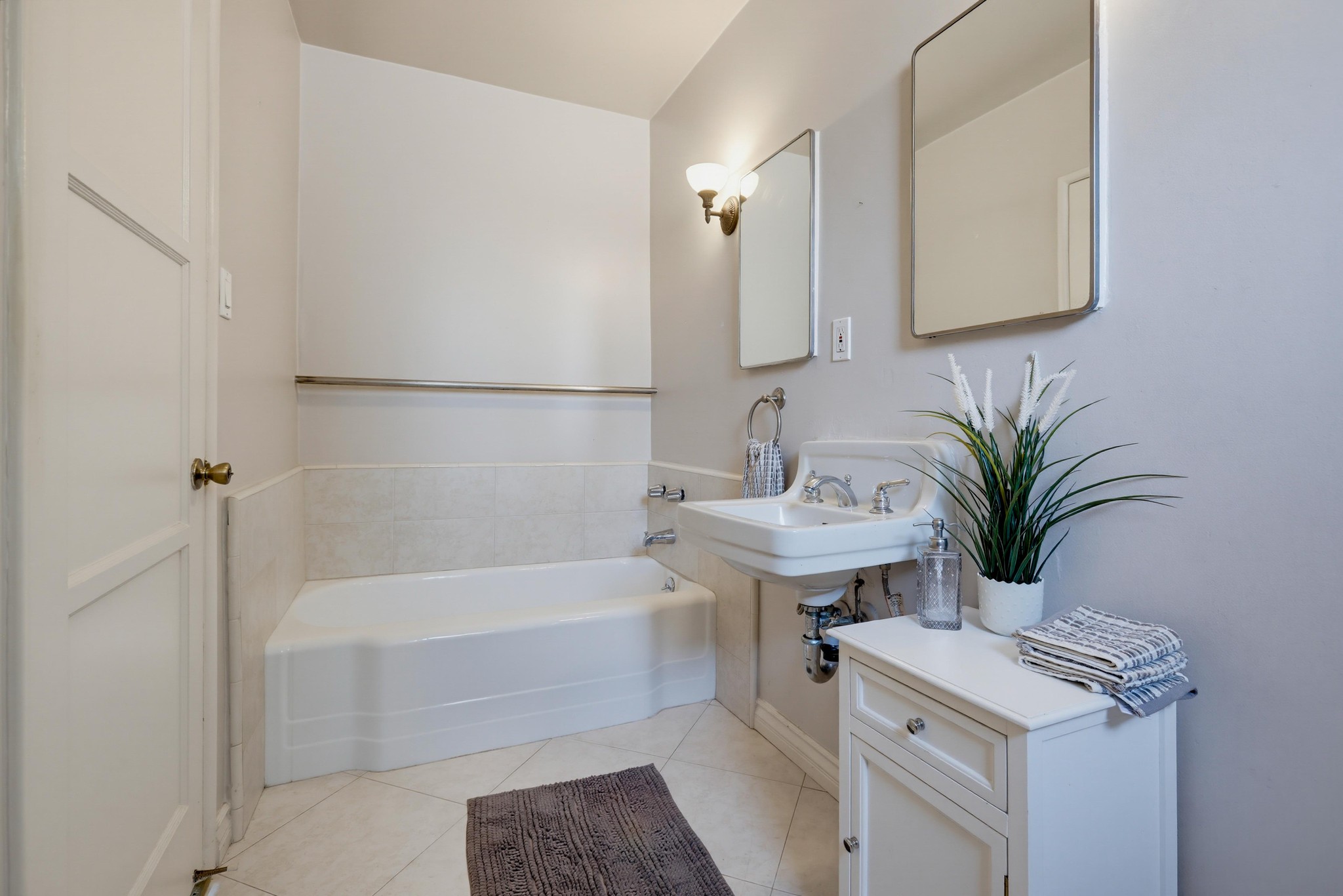 Virtual tour photo 56 of 92 for 13071 Birchwood St