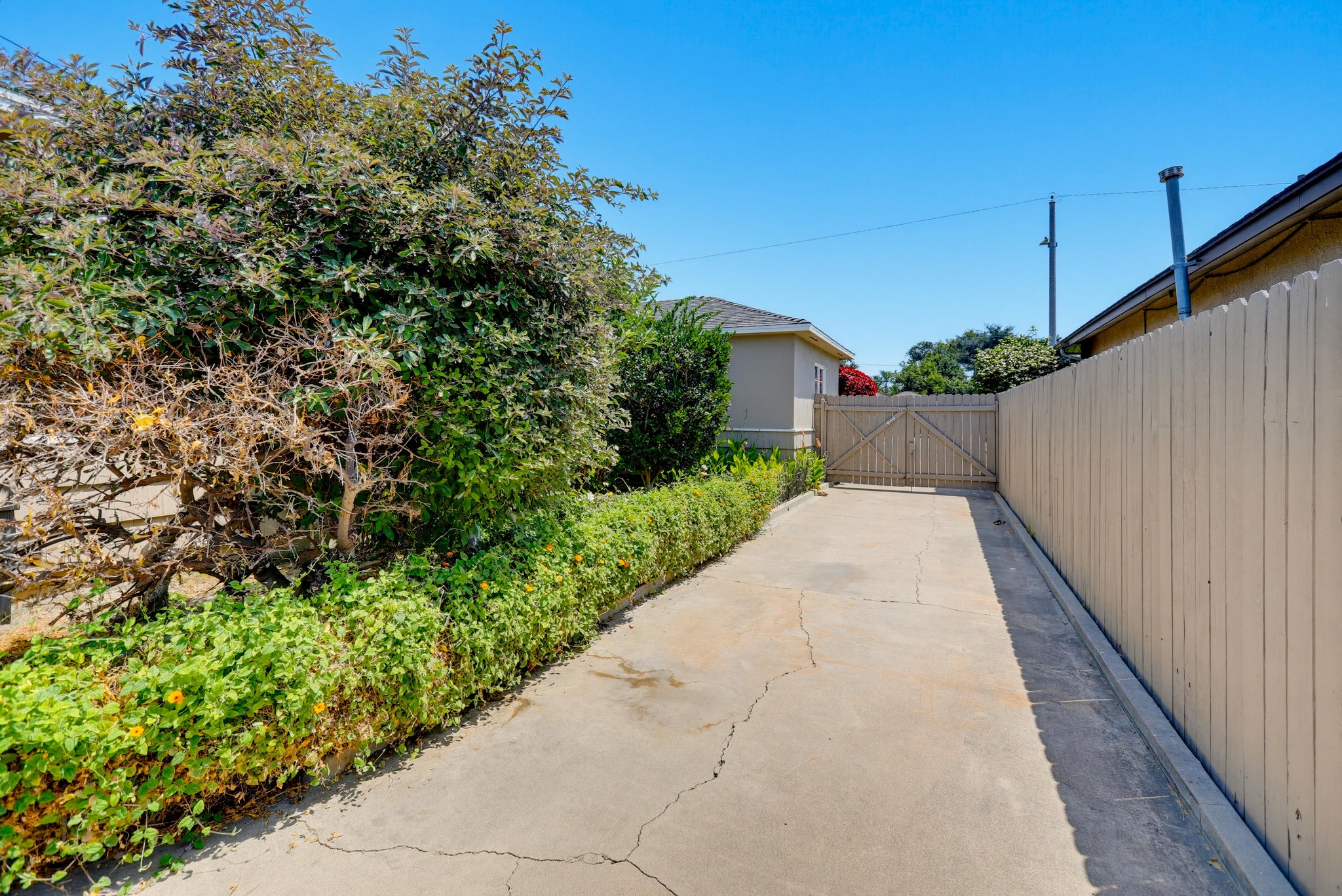 Virtual tour photo 64 of 92 for 13071 Birchwood St