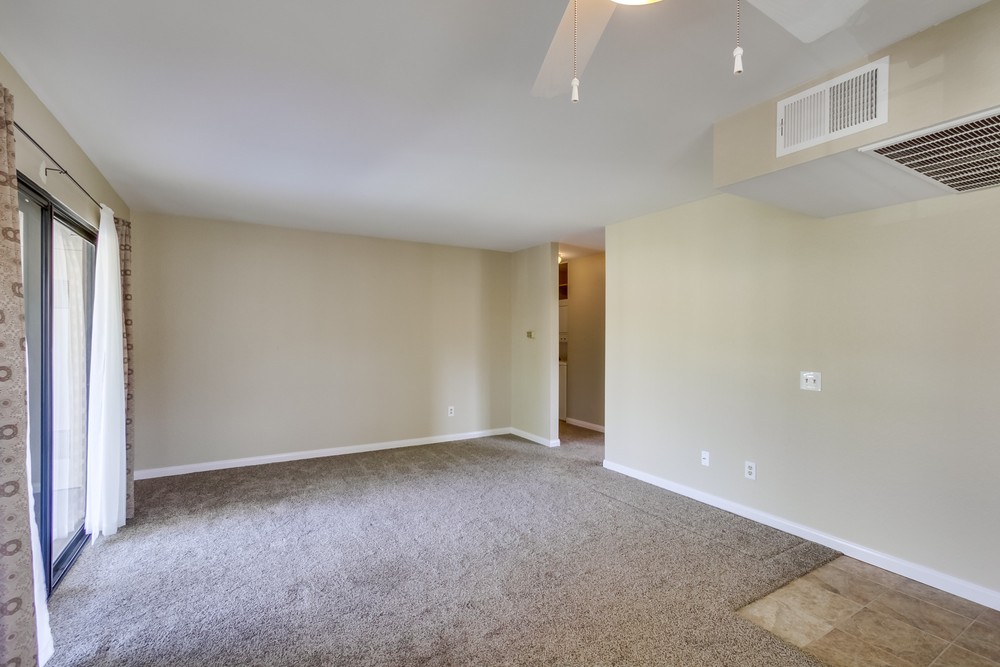 Virtual tour photo 5 of 21 for 13075 Wimberly Square #94