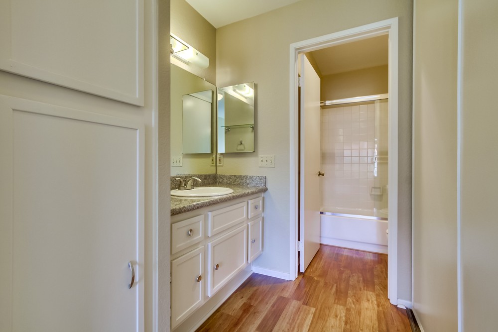 Virtual tour photo 17 of 21 for 13075 Wimberly Square #94