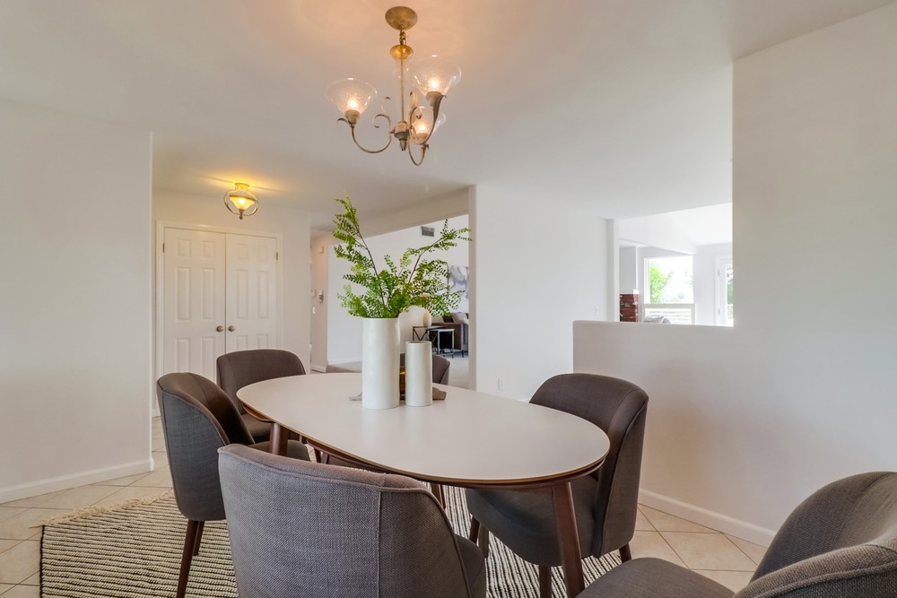 Virtual tour photo 15 of 52 for 13076 El Honcho Pl