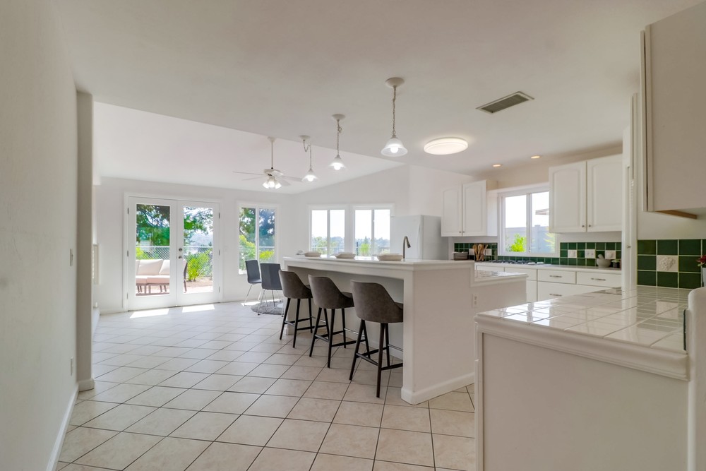Virtual tour photo 16 of 52 for 13076 El Honcho Pl