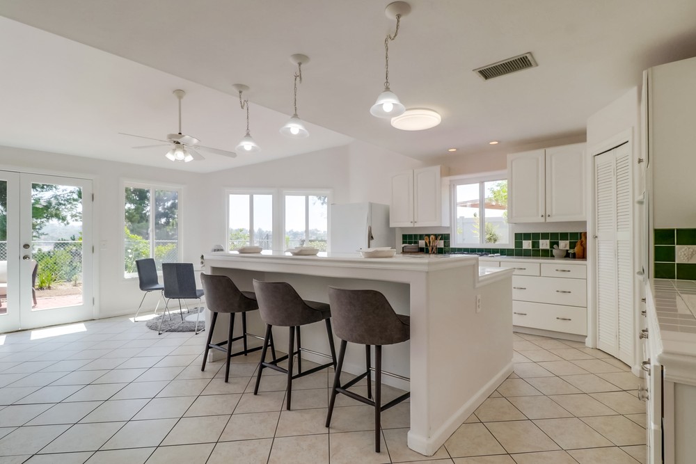 Virtual tour photo 17 of 52 for 13076 El Honcho Pl