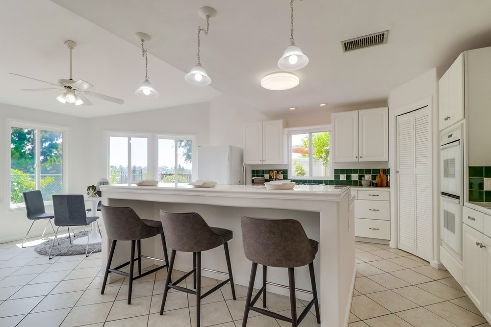 Virtual tour photo 18 of 52 for 13076 El Honcho Pl