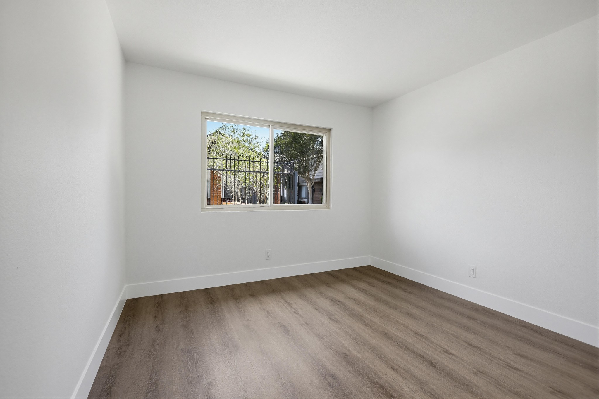 Virtual tour photo 40 of 69 for 13100 Ferndale Dr
