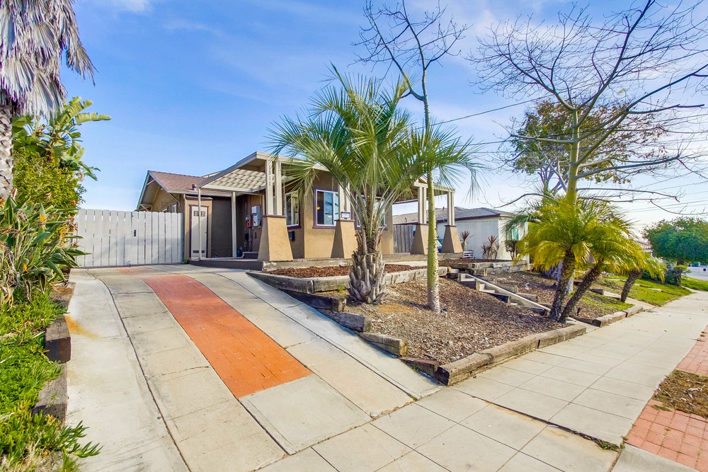 Virtual tour photo 1 of 61 for 1311 Felton St