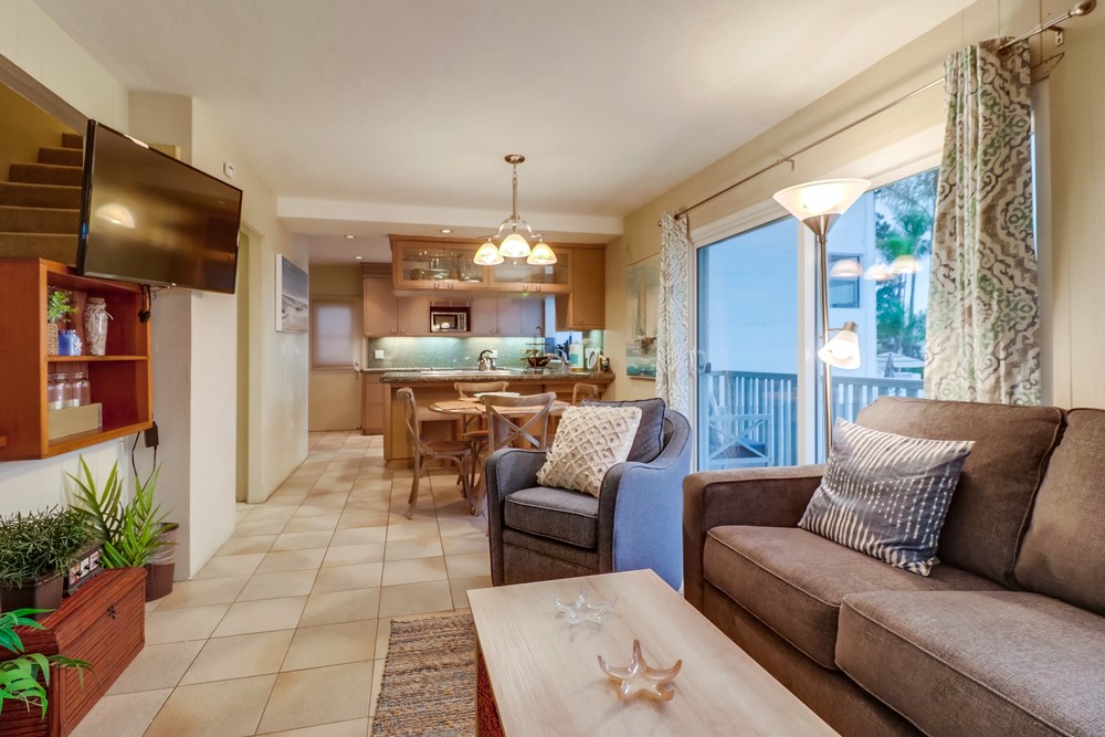 Virtual tour photo 19 of 63 for 1311 La Palma St UNIT 10