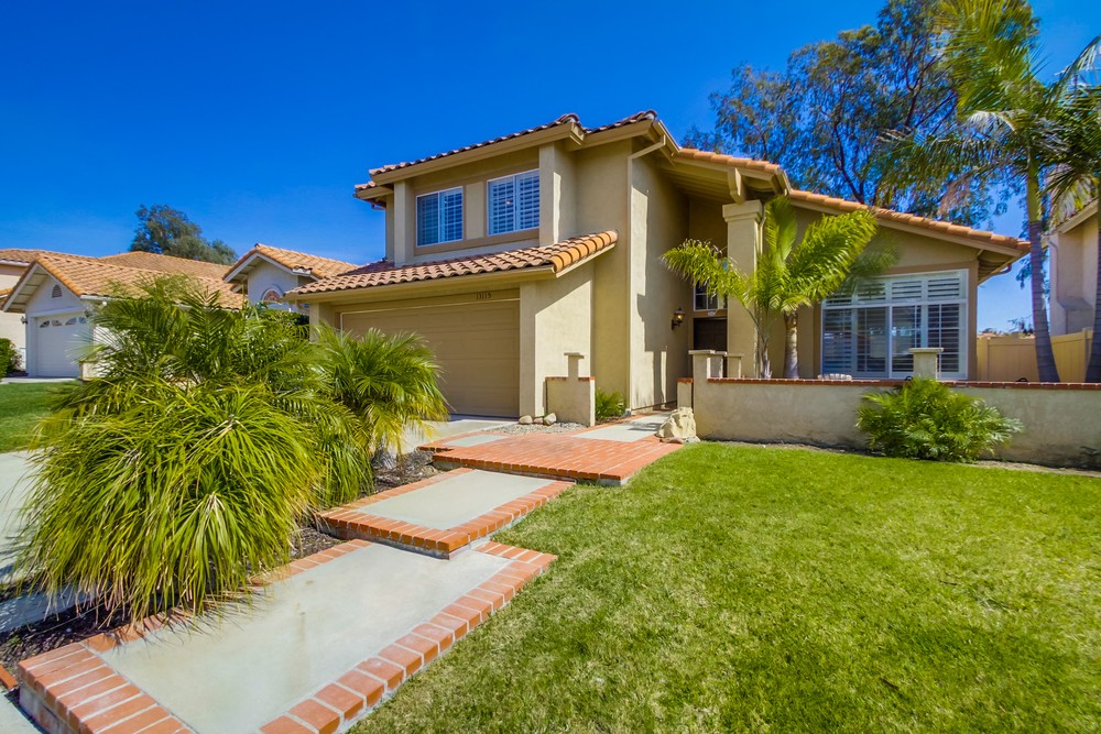Virtual tour photo 1 of 51 for 13115 Russet Leaf Ln