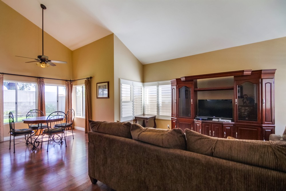 Virtual tour photo 9 of 51 for 13115 Russet Leaf Ln
