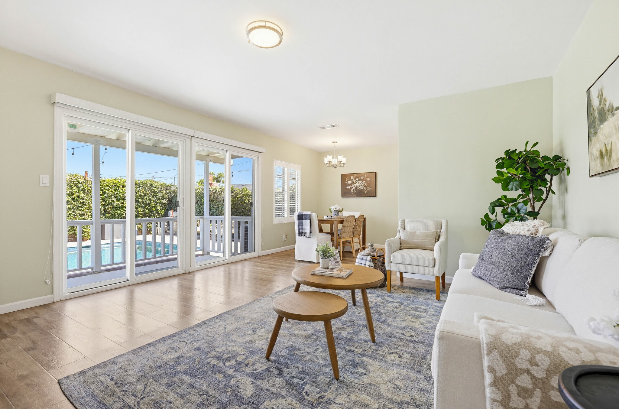 Virtual tour photo 24 of 82 for 1312 N Devonshire Rd
