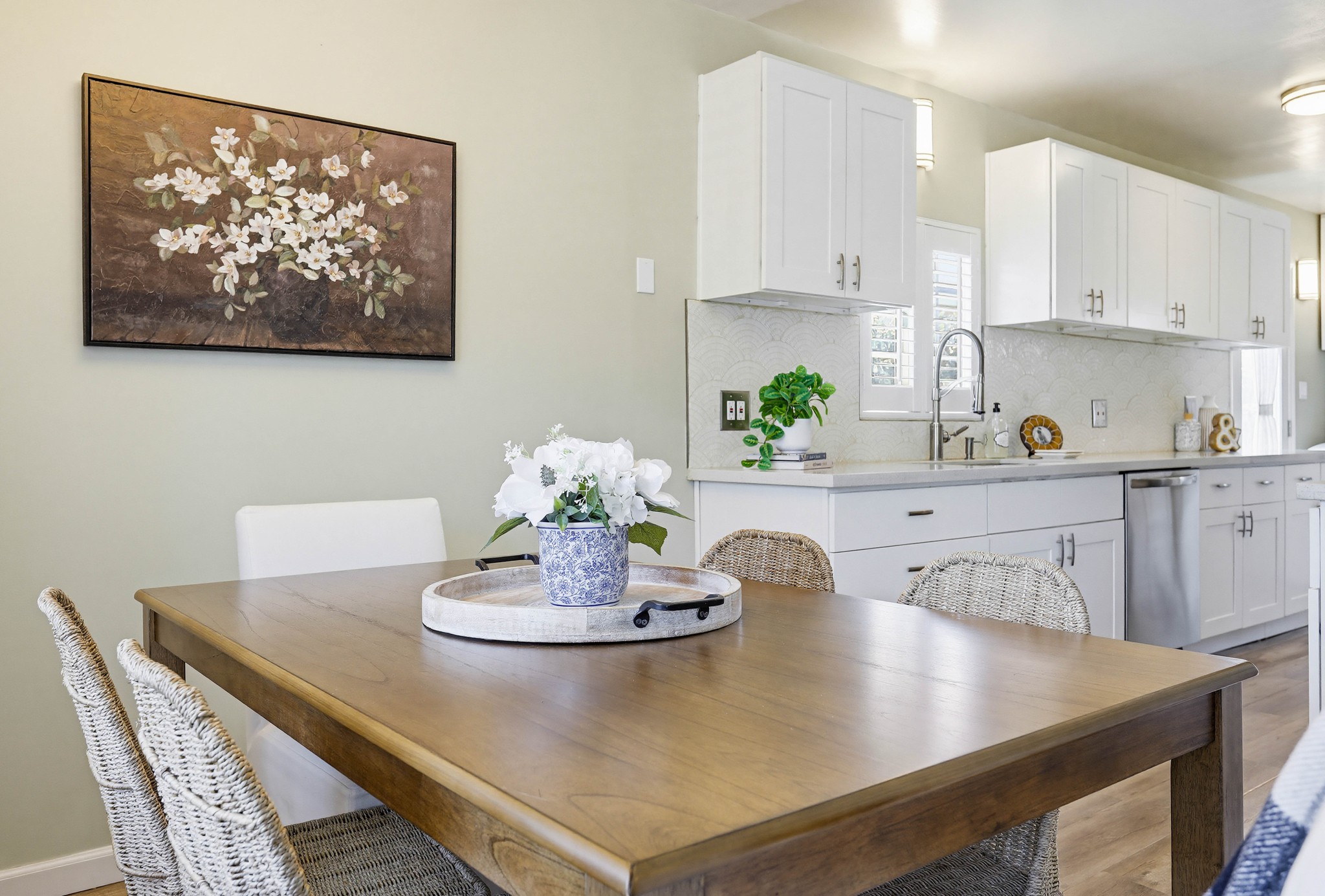 Virtual tour photo 34 of 82 for 1312 N Devonshire Rd