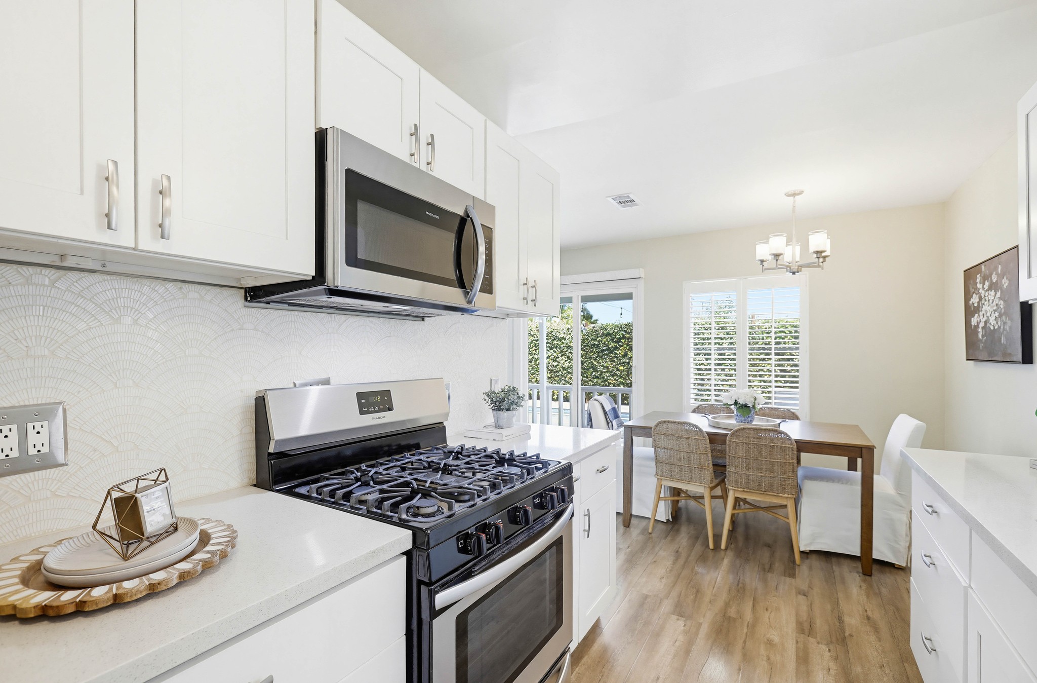 Virtual tour photo 42 of 82 for 1312 N Devonshire Rd
