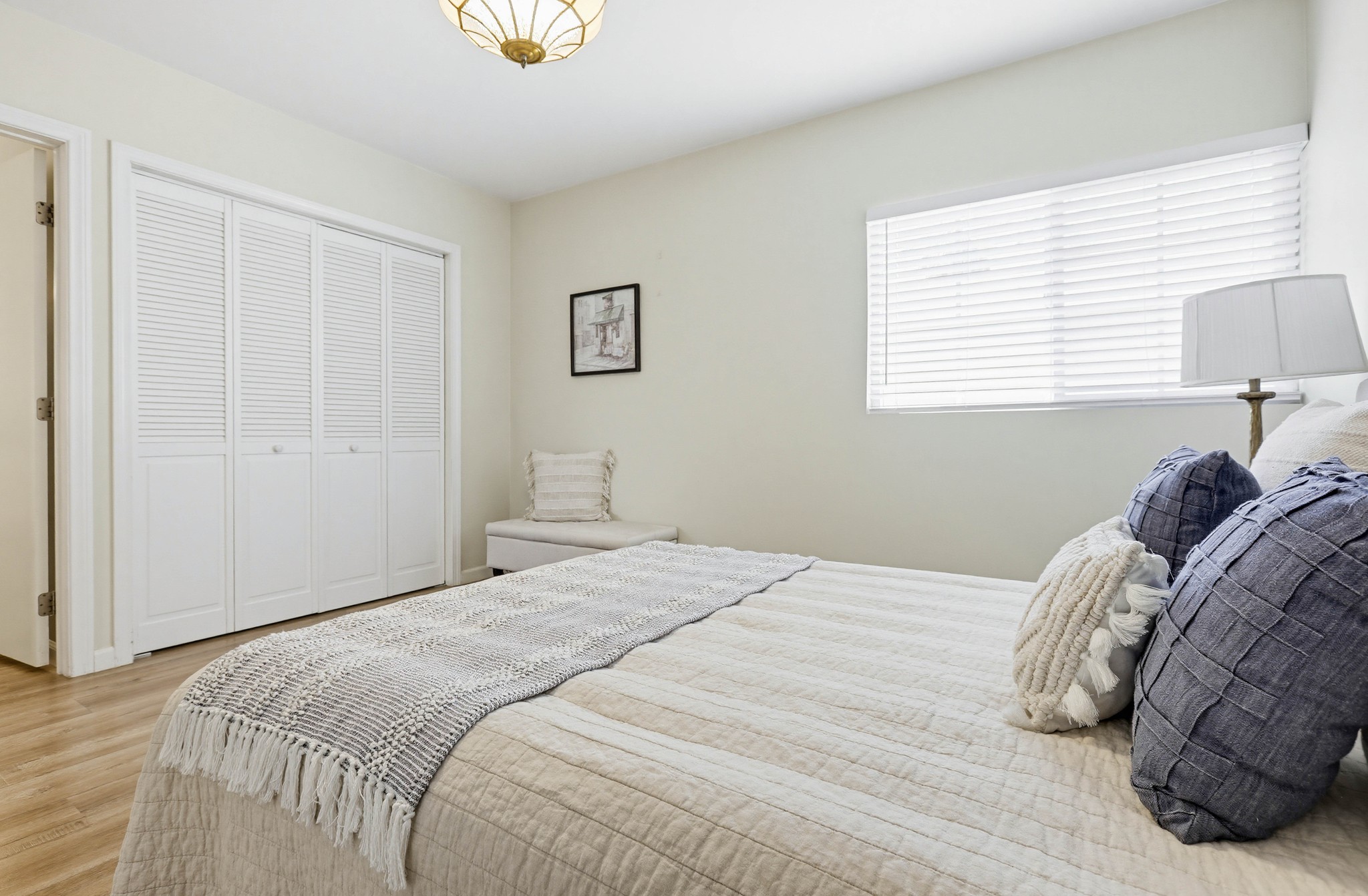 Virtual tour photo 48 of 82 for 1312 N Devonshire Rd