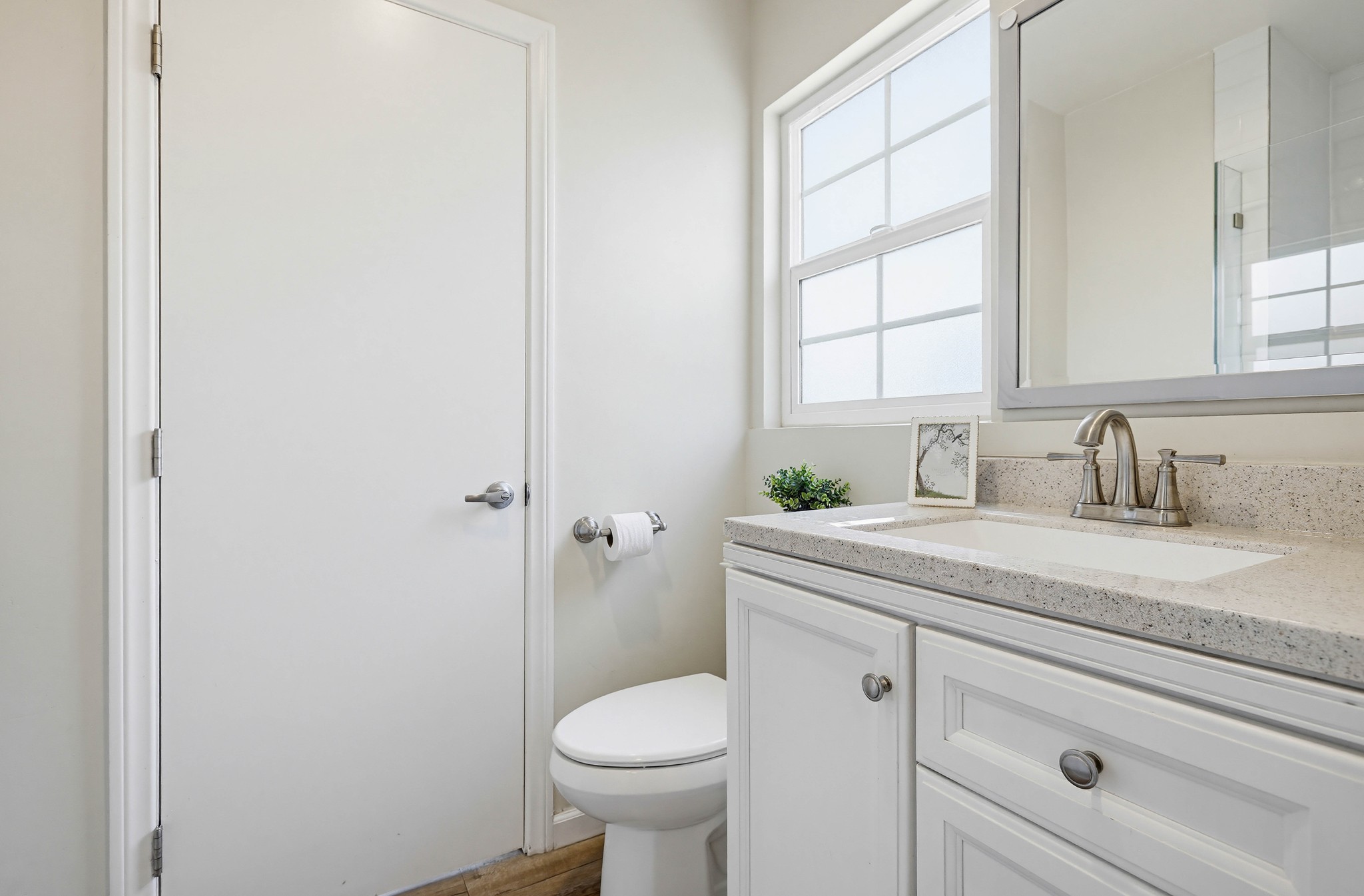 Virtual tour photo 64 of 82 for 1312 N Devonshire Rd