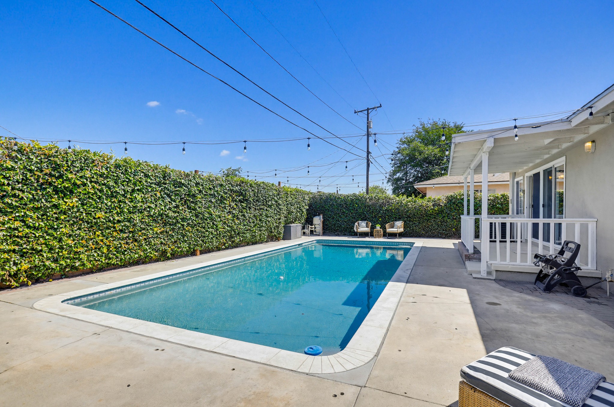 Virtual tour photo 76 of 82 for 1312 N Devonshire Rd